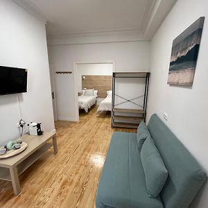 Family Private Bathroom Twin Room